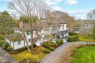 46 Chastellux Ave, Newport, RI 02840 - Photo 2