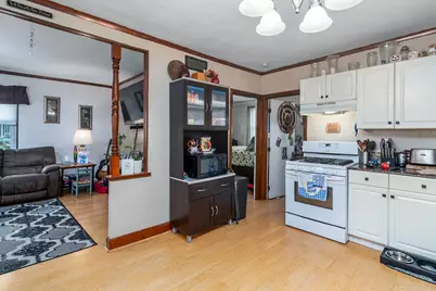 9 Baker Street, Johnston, RI 02919 - Photo 2