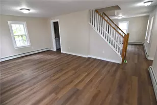 103 Summer St, Woonsocket, RI 02895 - Photo 8