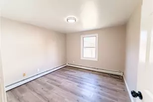 56 Hyacinth St, Providence, RI 02904 - Photo 8