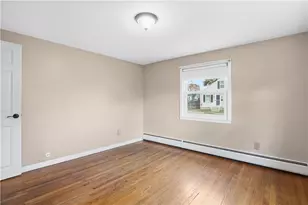83 Greeley St, Pawtucket, RI 02861 - Photo 22