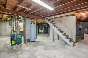 83 Greeley St, Pawtucket, RI 02861 - Photo 40