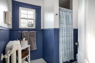 169 Ruggles Ave, Newport, RI 02840 - Photo 32