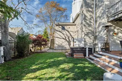 104 Howland Avenue, Jamestown, RI 02835 - Photo 8