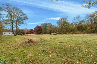 625 N Main Rd, Jamestown, RI 02835 - Photo 2