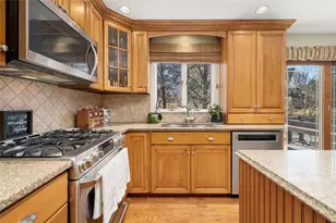 46 Forest View Dr, North Providence, RI 02904 - Photo 12