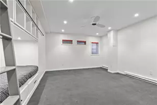 189 Laurel Ave, Providence, RI 02906 - Photo 40