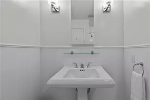 189 Laurel Ave, Providence, RI 02906 - Photo 28