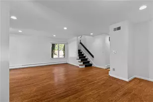 189 Laurel Ave, Providence, RI 02906 - Photo 12