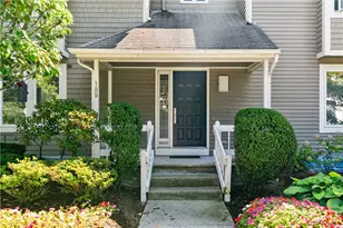 189 Laurel Ave, Providence, RI 02906 - Photo 2