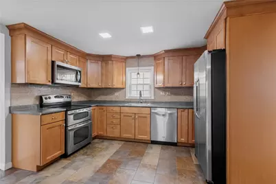 21 Donnelly Street, East Providence, RI 02914 - Photo 8