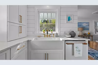 39 Connection Street, Newport, RI 02840 - Photo 20