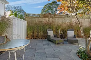 39 Connection St, Newport, RI 02840 - Photo 10