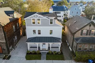 39 Connection St, Newport, RI 02840 - Photo 8