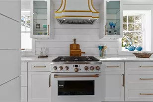 39 Connection St, Newport, RI 02840 - Photo 18