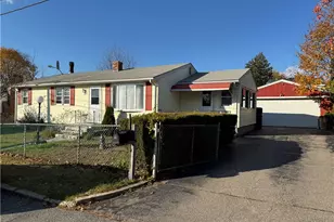 12 Devon St, Providence, RI 02904 - Photo 2