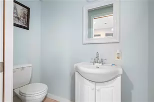 11 Secluded Ct, Cumberland, RI 02864 - Photo 16