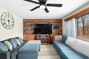 19 Cedarcrest Dr, Preston, CT 06365 - Photo 6