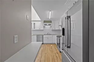 6 Fox Run Rd, Portsmouth, RI 02871 - Photo 10