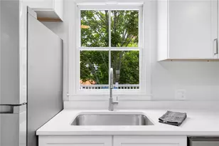 458 Thames St, Newport, RI 02840 - Photo 6