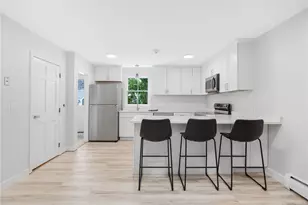 458 Thames St, Newport, RI 02840 - Photo 2