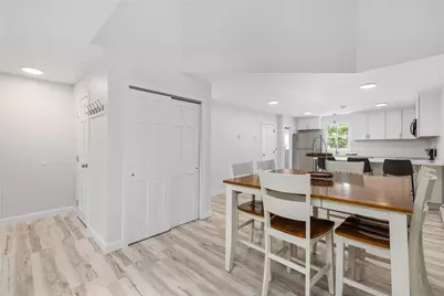 458 Thames Street #B, Newport, RI 02840 - Photo 12