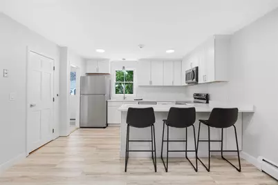 458 Thames Street #B, Newport, RI 02840 - Photo 2