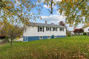 75 Montgomery St, Tiverton, RI 02878 - Photo 2