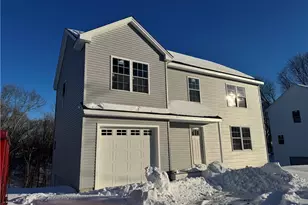27 Prospect St, Cumberland, RI 02864 - Photo 4