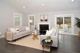 44 Stonebridge Ln, Warwick, RI 02818 - Photo 2