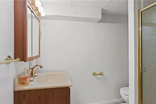 11 College Hill Rd, Warwick, RI 02886 - Photo 22