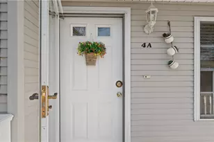 11 College Hill Rd, Warwick, RI 02886 - Photo 4
