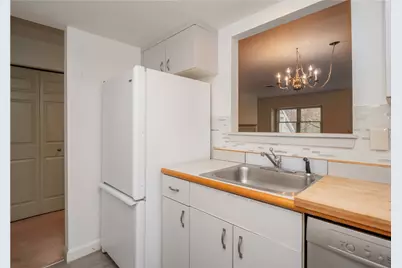 37 Lawton Brook Lane, Portsmouth, RI 02871 - Photo 6