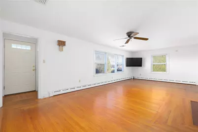118 Wolcott Avenue, Middletown, RI 02842 - Photo 6