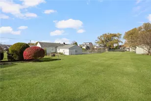 118 Wolcott Ave, Middletown, RI 02842 - Photo 30