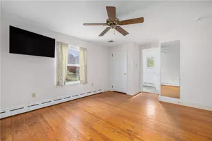 118 Wolcott Ave, Middletown, RI 02842 - Photo 20