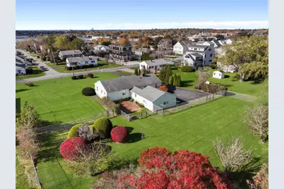 118 Wolcott Avenue, Middletown, RI 02842 - Photo 38