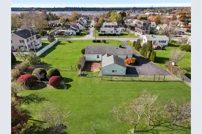 118 Wolcott Avenue, Middletown, RI 02842 - Photo 2