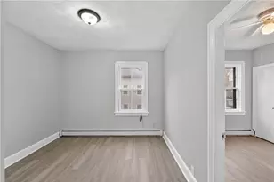 160 Magnolia St, Providence, RI 02909 - Photo 16