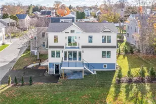 91 Houston Ave, Newport, RI 02840 - Photo 26