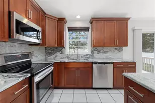 27 Tartaglia St, Johnston, RI 02919 - Photo 6