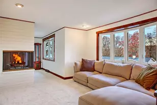 64 Peacedale Rd, Cumberland, RI 02864 - Photo 12