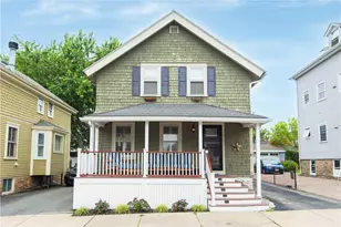 32 Hammond St, Newport, RI 02840 - Photo 2