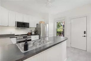 14 Greenough Pl, Newport, RI 02840 - Photo 12