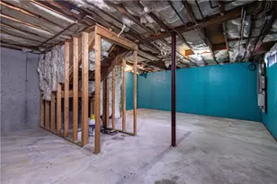 11 Newcomb St, Providence, RI 02908 - Photo 28