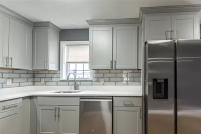 11 Newcomb Street #A, Providence, RI 02908 - Photo 4