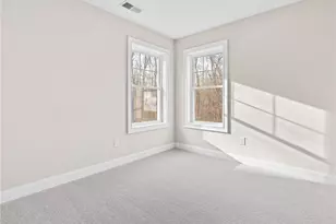 66 Medford St, Warwick, RI 02889 - Photo 24