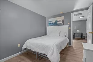 31 Oakhurst Ave, Warwick, RI 02889 - Photo 18