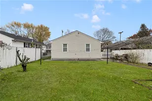 23 Hewes St, Cumberland, RI 02864 - Photo 8