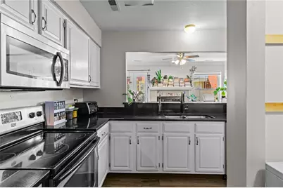626 Smithfield Road #903, North Providence, RI 02904 - Photo 14